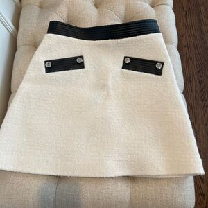 Like New Maje CreamTweed Skirt with Black Leather Trim Size 38